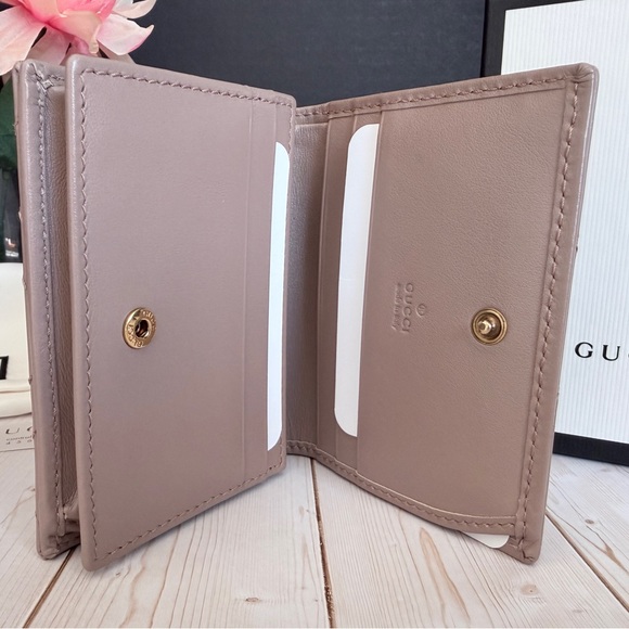 Gucci GG Marmont Small Wallet Taupe - Picture 7 of 10